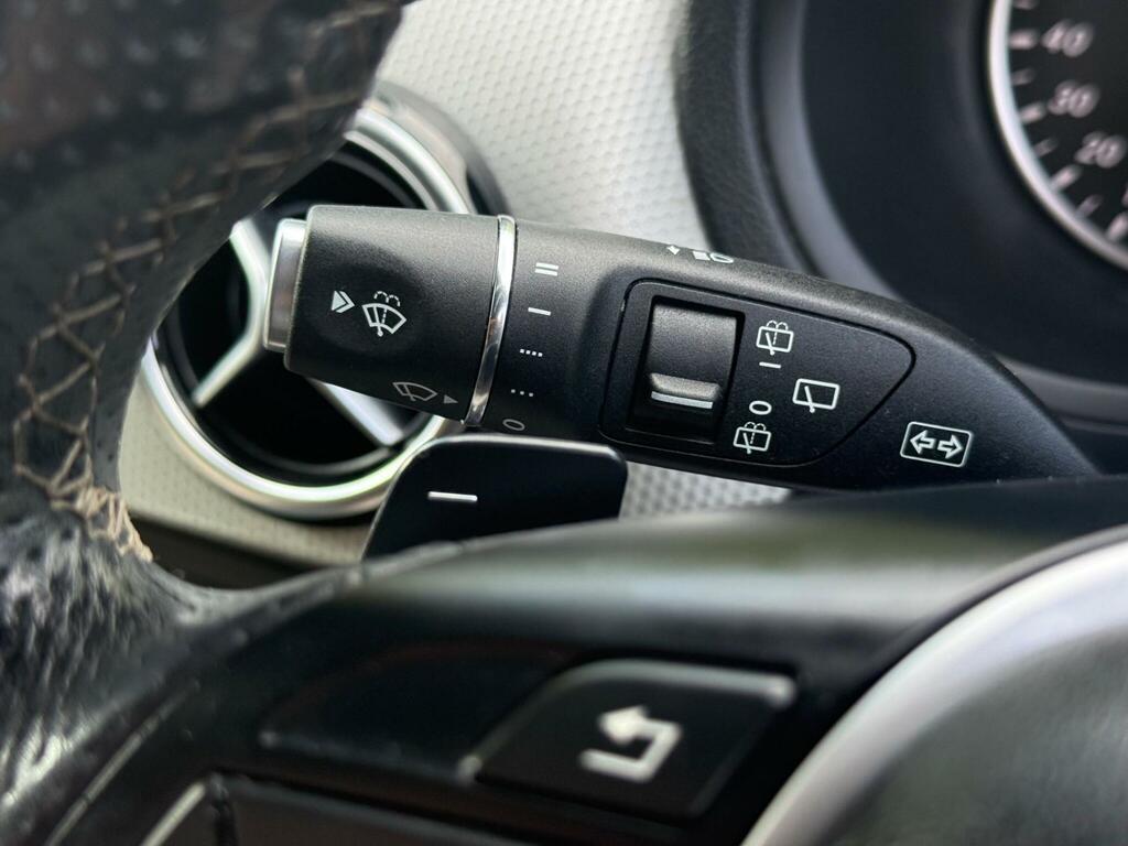 Mercedes-Benz B Class Blueefficiency Se Red #55