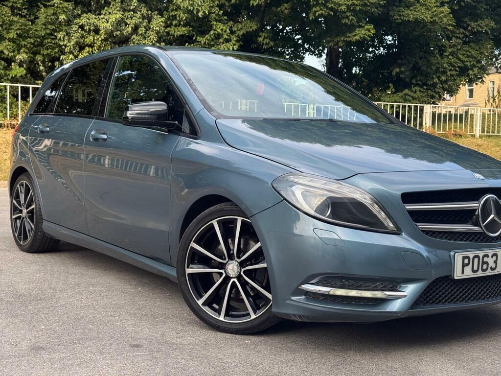 Mercedes-Benz B Class Blueefficiency Se Red #7