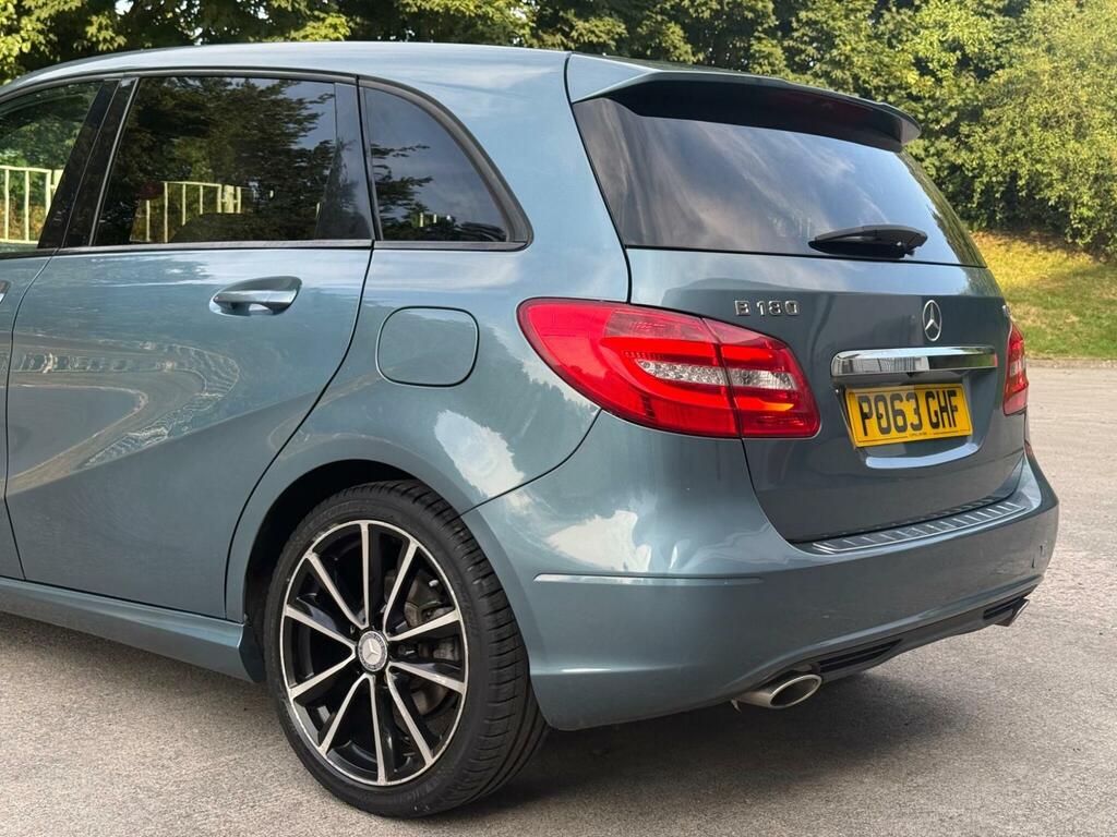 Mercedes-Benz B Class Blueefficiency Se Red #18