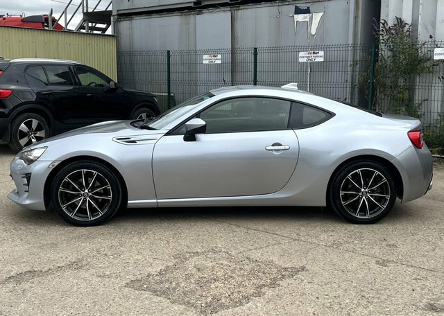 Toyota GT86 2.0 Boxer D-4s Pro Coupe Euro 6 Red #8
