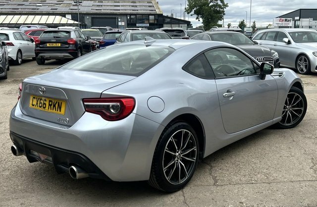 Toyota GT86 2.0 Boxer D-4s Coupe Euro 6 200 Silver #3