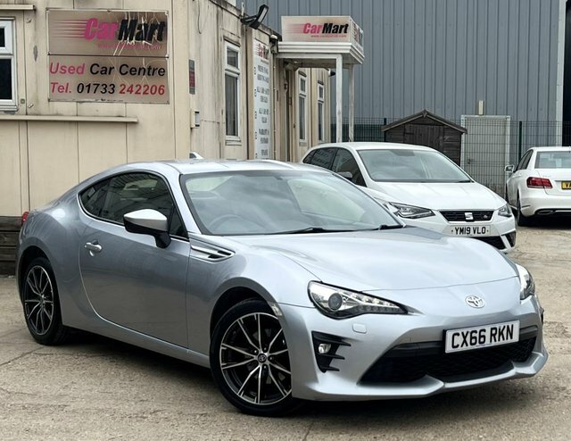 Toyota GT86 2.0 Boxer D-4s Coupe Euro 6 200 Silver