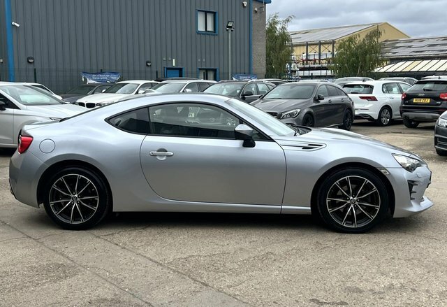 Toyota GT86 2.0 Boxer D-4s Pro Coupe Euro 6 Red #7
