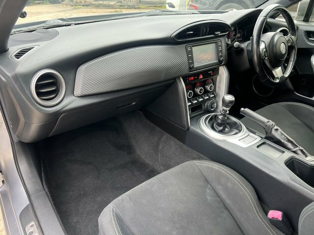 Toyota GT86 2.0 Boxer D-4s Pro Coupe Euro 6 Red #20