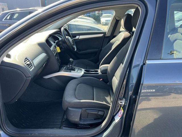 Audi A4 Avant 2L S Line Silver #13