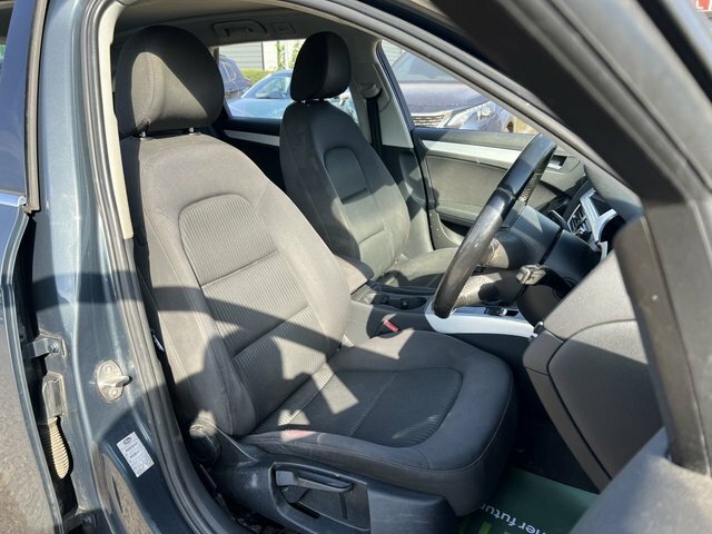 Audi A4 Avant 2L S Line Silver #11