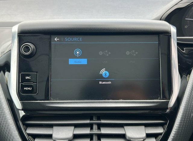 Peugeot 2008 Hatchback Grey #37