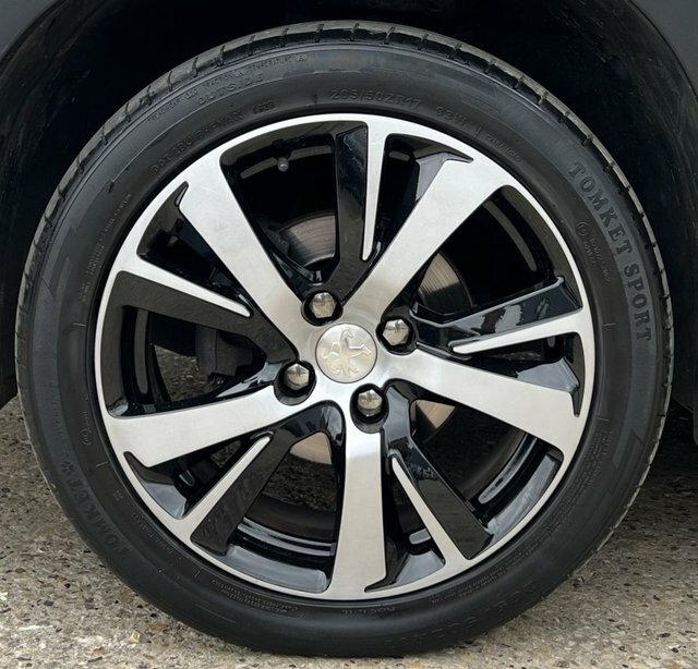 Peugeot 2008 Hatchback Grey #13