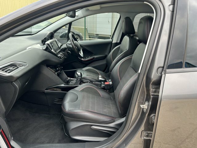 Peugeot 2008 Hatchback Grey #21