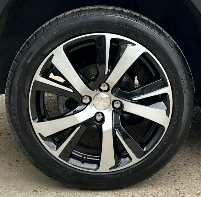 Peugeot 2008 Hatchback Grey #11