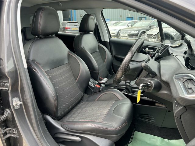 Peugeot 2008 Hatchback Grey #17