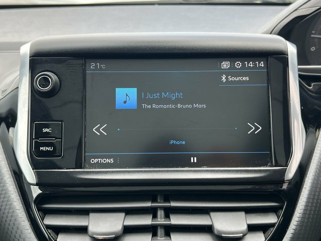 Peugeot 2008 Hatchback Grey #40
