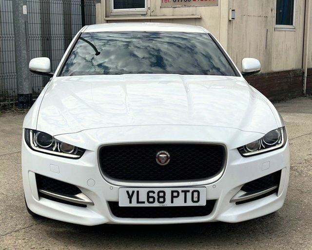 Jaguar XE 2.0I Gpf R-sport Saloon Euro 6 S White #5