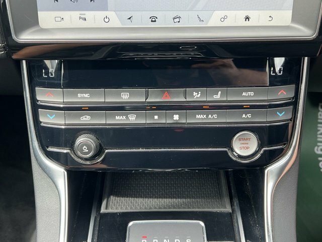 Jaguar XE R-sport Blue #36