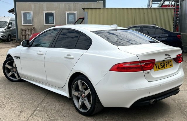 Jaguar XE 2.0I Gpf R-sport Saloon Euro 6 S White #4
