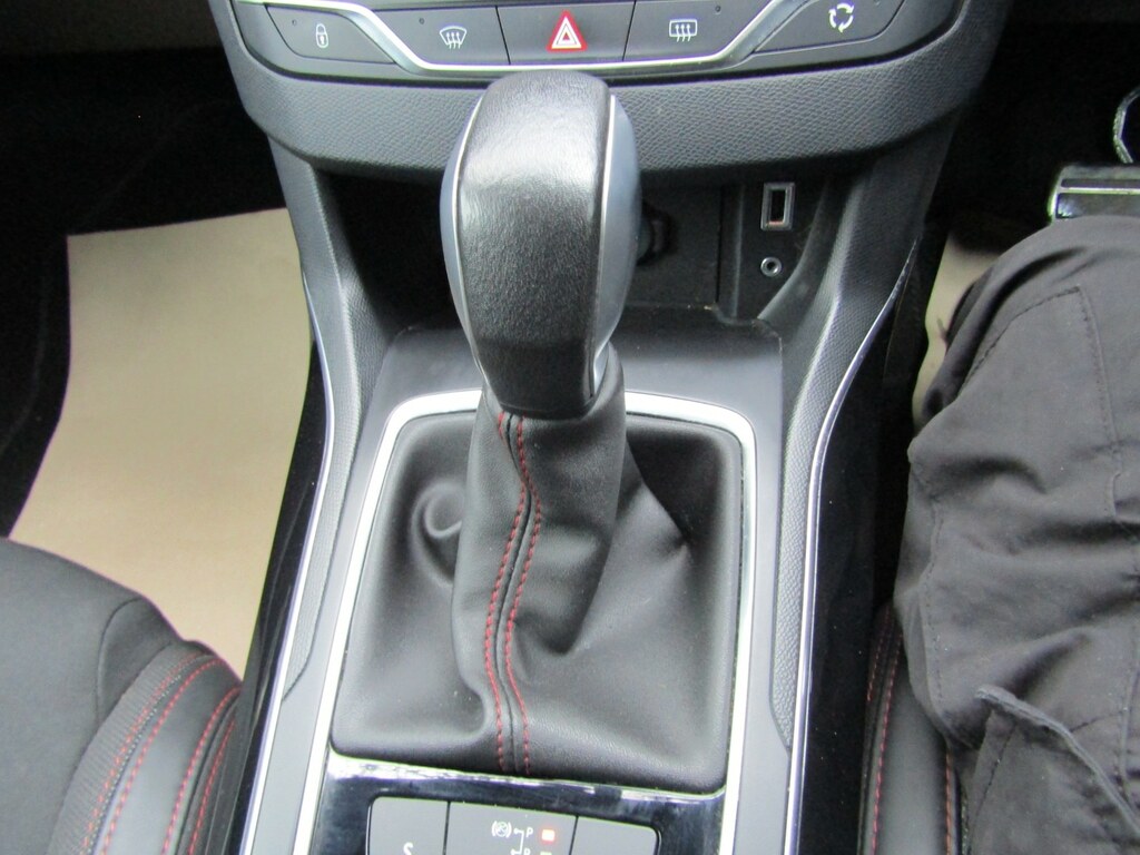 Peugeot 308 2.0 Bluehdi 150 Gt Line Eat6 White #2