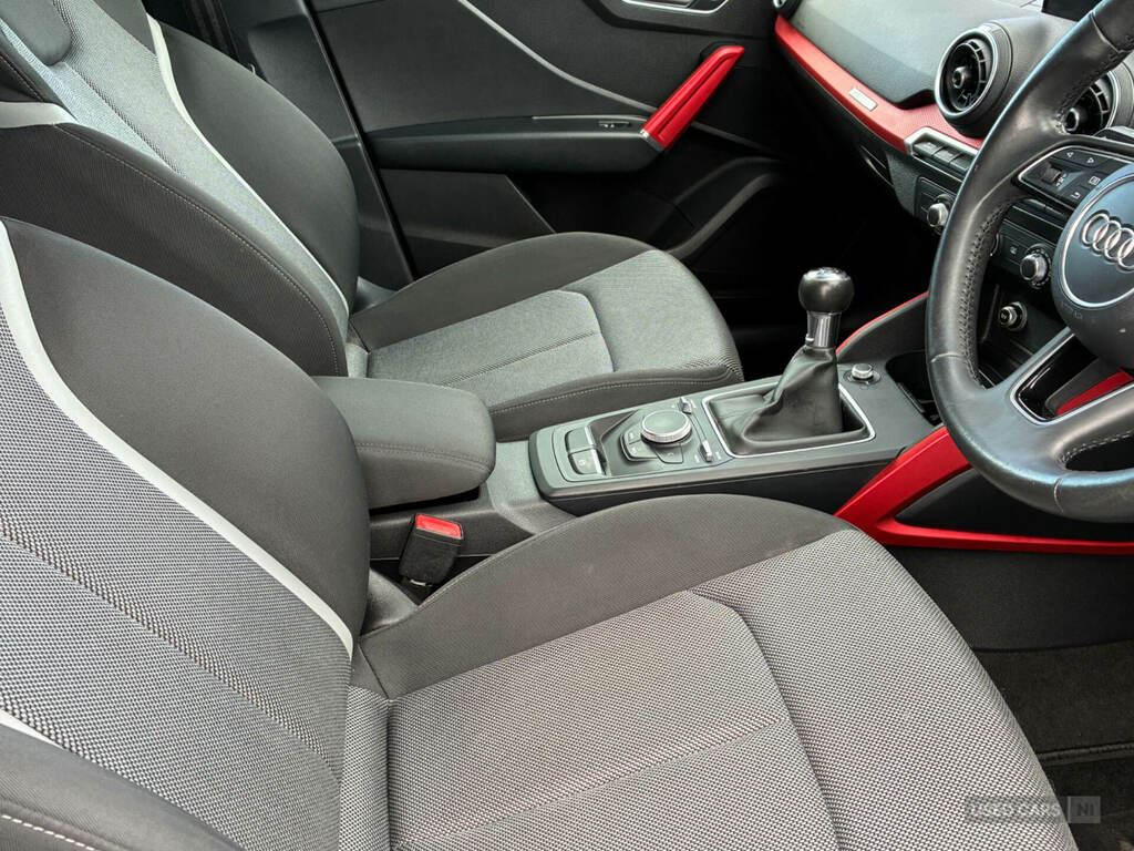 Audi Q2 1.6 Tdi Sport White #2