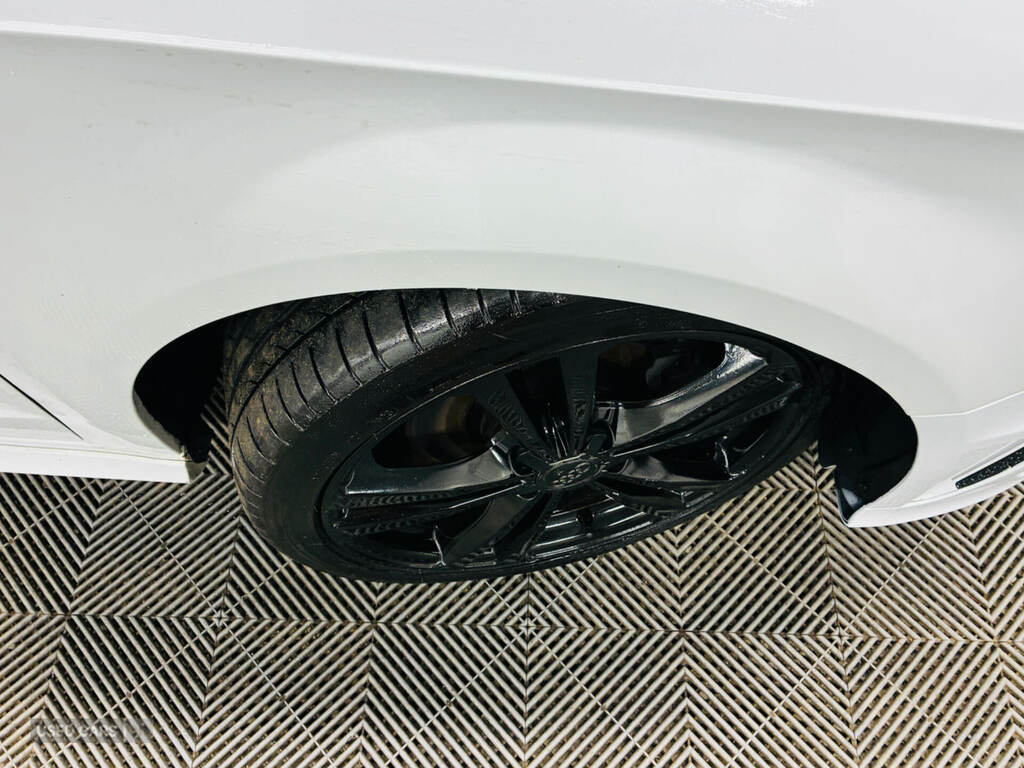 Audi A3 2.0 Tdi 184 S Line MA63DHL White #4