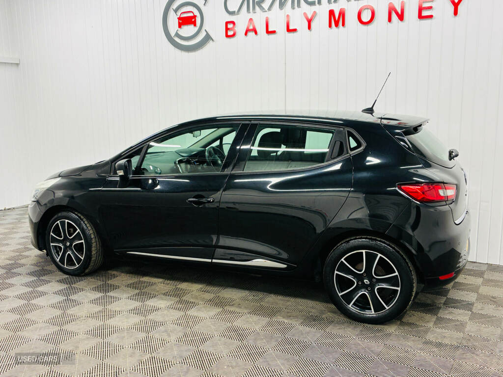 Renault Clio 0.9 Tce 90 Dynamique Medianav Energy Black #4