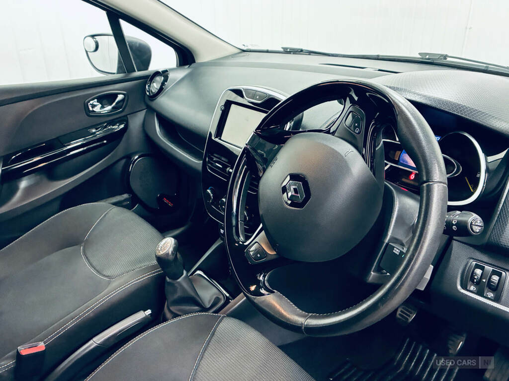Renault Clio 0.9 Tce 90 Dynamique Medianav Energy Black #2