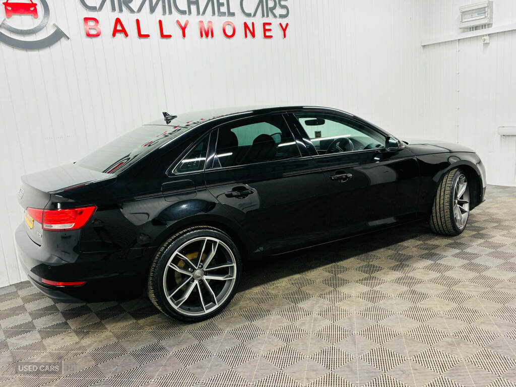 Audi A4 1.4T Fsi Sport Black #3
