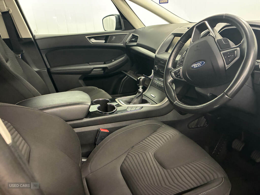 Ford S-Max 2.0 Tdci 150 Zetec Black #2