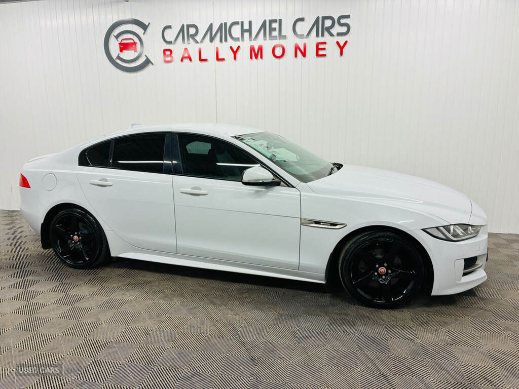 Jaguar XE 2.0D 180 R-sport White