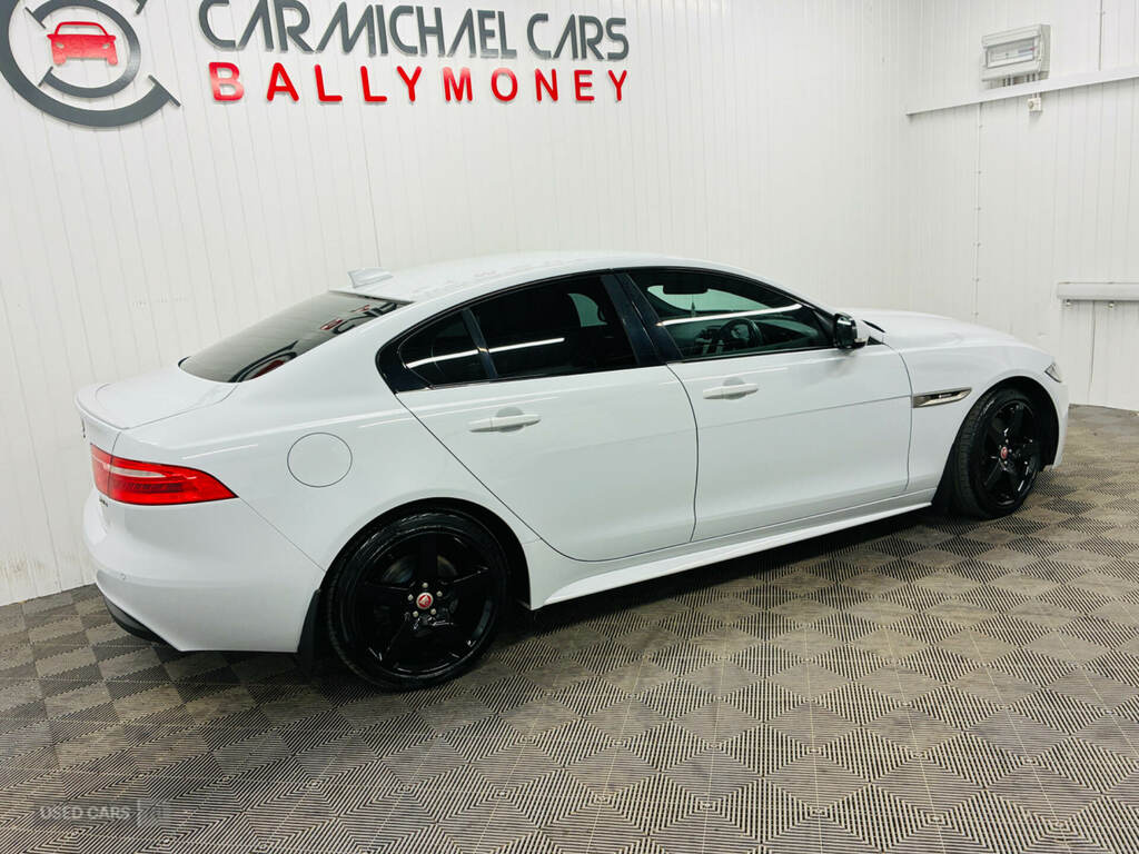 Jaguar XE 2.0D 180 R-sport White #5