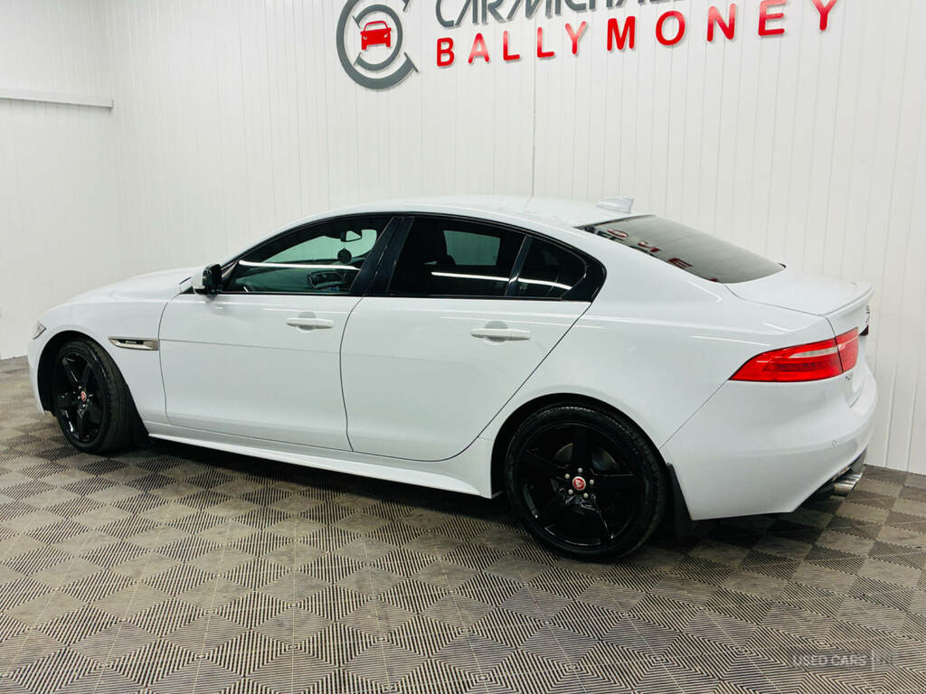 Jaguar XE 2.0D 180 R-sport White #4