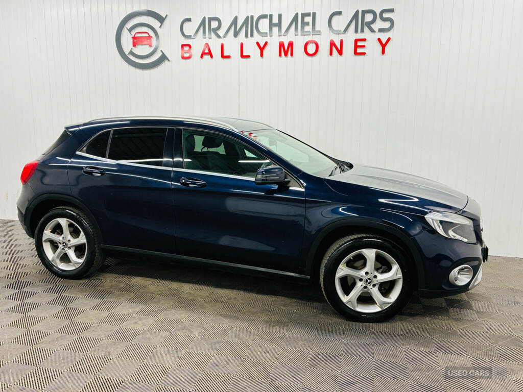 Mercedes-Benz GLA Class Gla 200D Sport ASZ8794 Blue #6