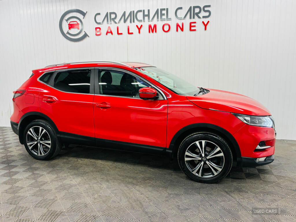 Nissan Qashqai 1.5 Dci N-connecta Red