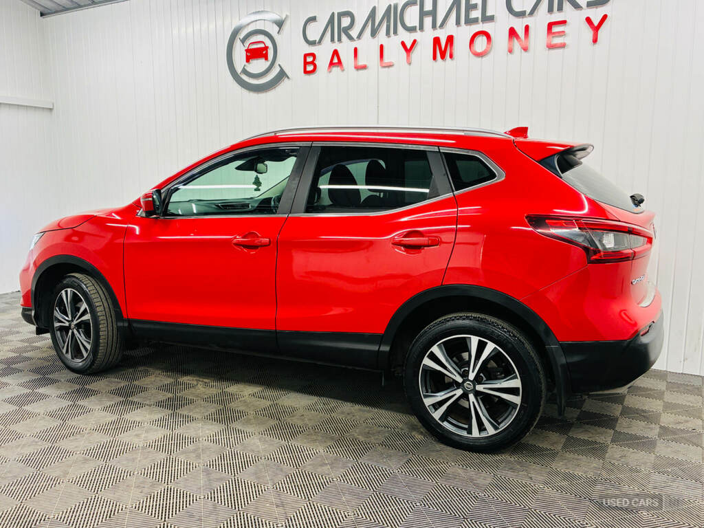 Nissan Qashqai 1.5 Dci N-connecta SK67FWZ Red #5