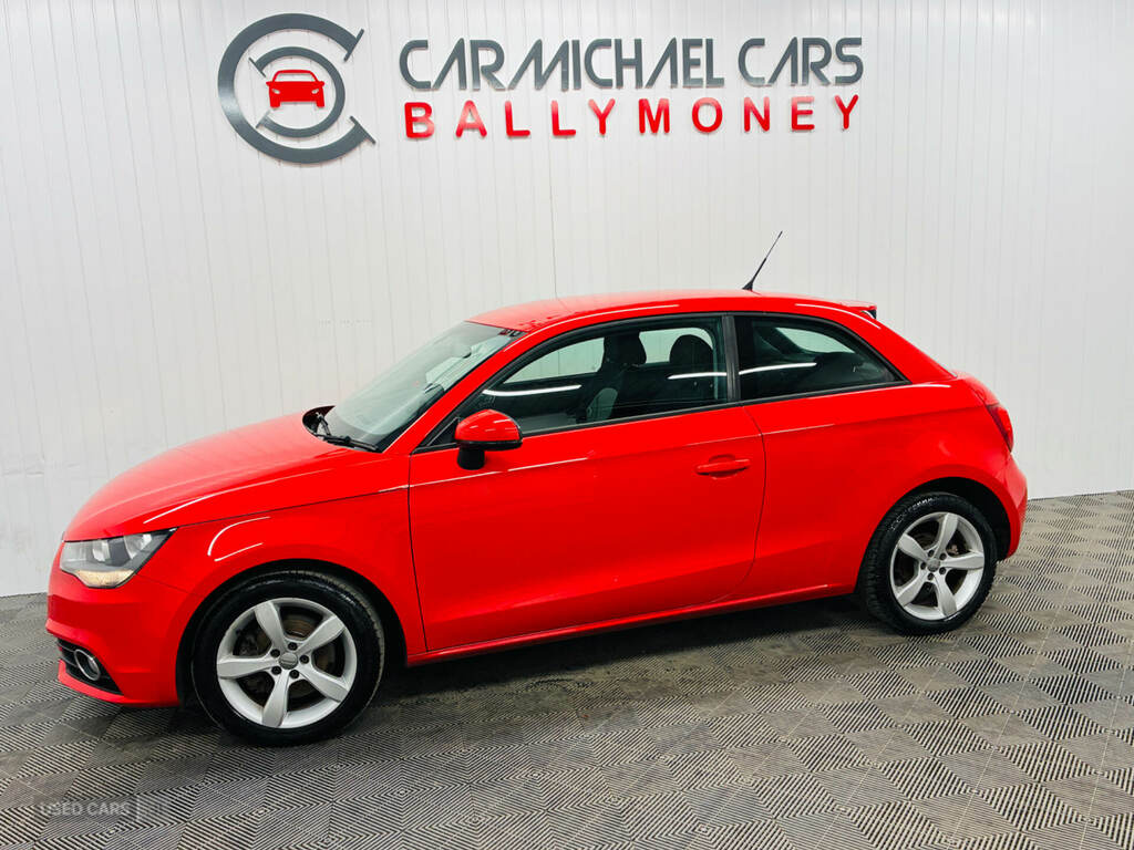 Audi A1 1.6 Tdi Sport Red #6