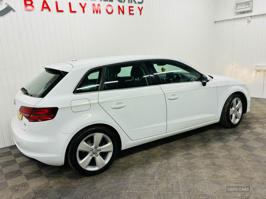 Audi A3 1.4 Tfsi Sport YY13DFV White #4