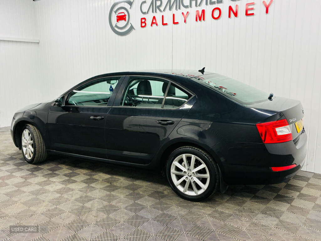 Skoda Octavia 2.0 Tdi Cr Elegance XFZ1012 Black #6