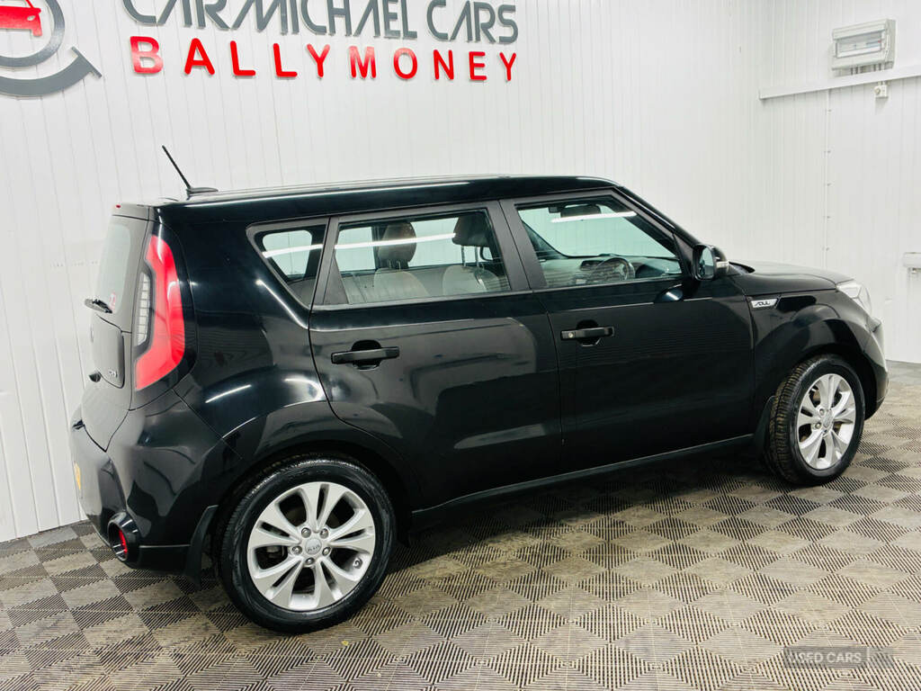 Kia Soul 1.6 Crdi Connect Plus Black #6