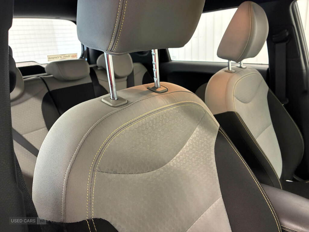 Kia Soul 1.6 Crdi Connect Plus Black #3