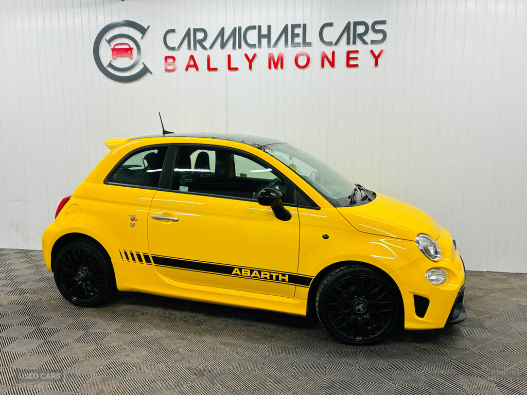 Abarth 595 1.4 T-jet 145 Yellow