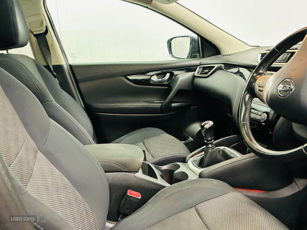Nissan Qashqai 1.5 Dci Tekna Black #2