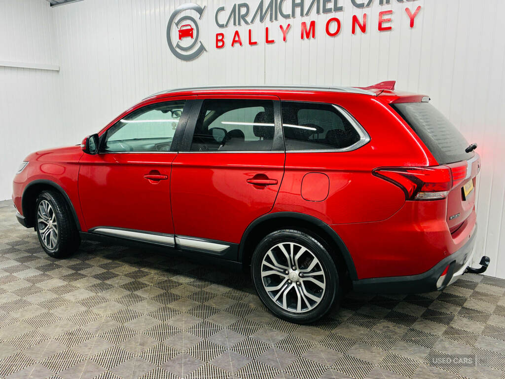 Mitsubishi Outlander 2.2 Di-d 3 Red #5