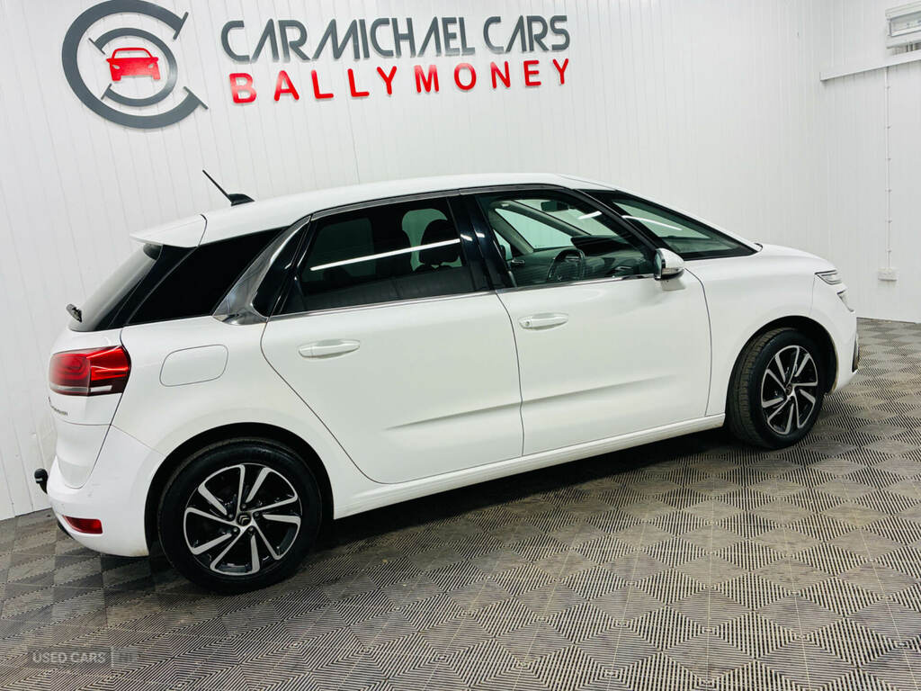 Citroen C4 SpaceTourer 1.2 Puretech 130 Feel White #3
