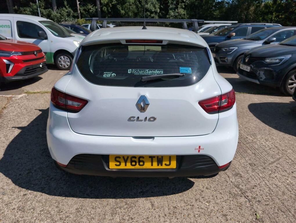 Renault Clio 1.2 16V Play Euro 6 SY66TWJ White #6