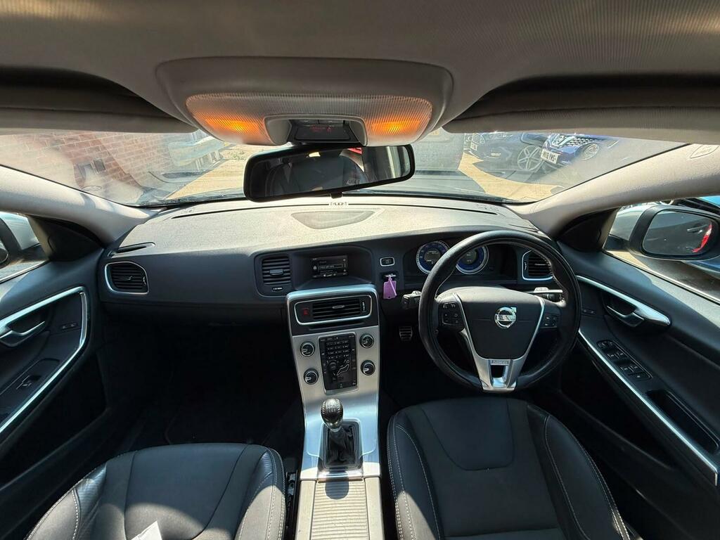 Volvo V60 Estate D3 R-design Heated Seats 30 Tax F Red #21