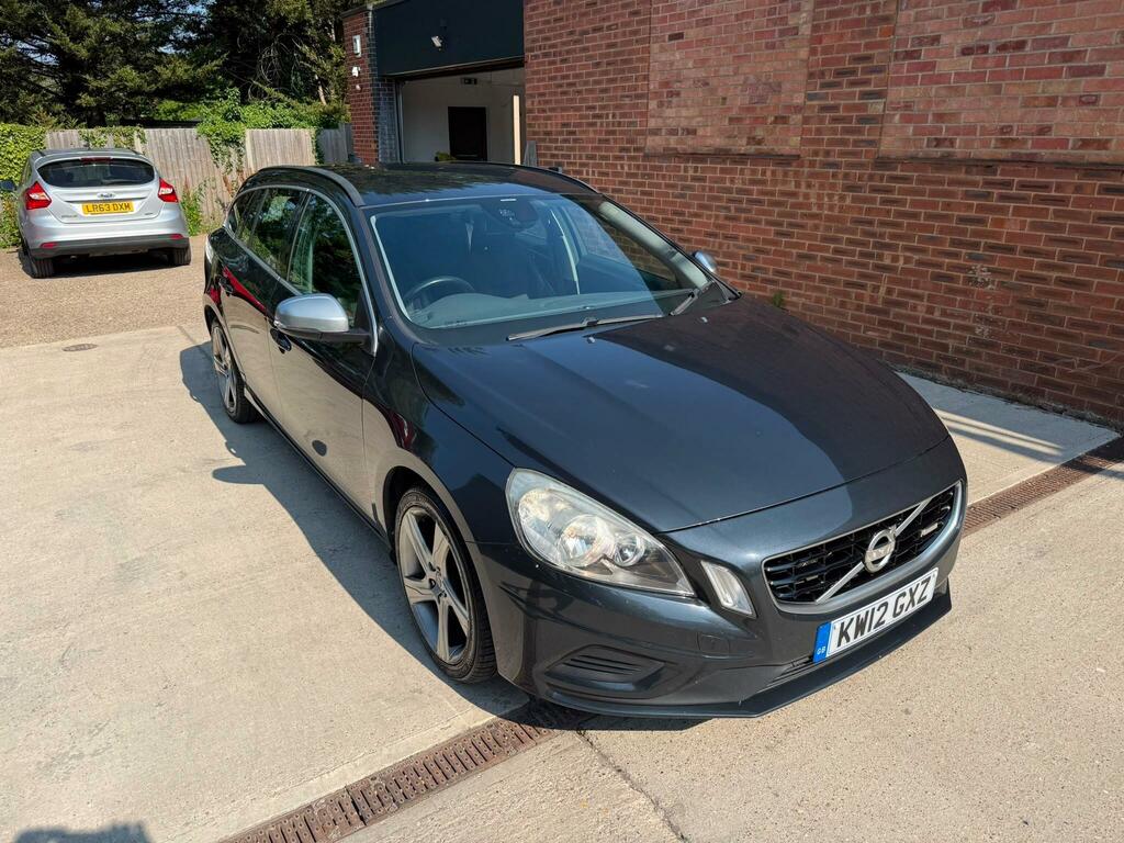 Volvo V60 R-design Grey