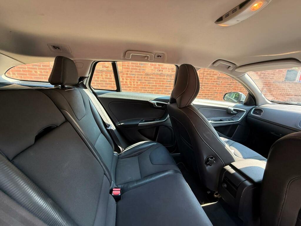 Volvo V60 Estate D3 R-design Heated Seats 30 Tax F Red #24