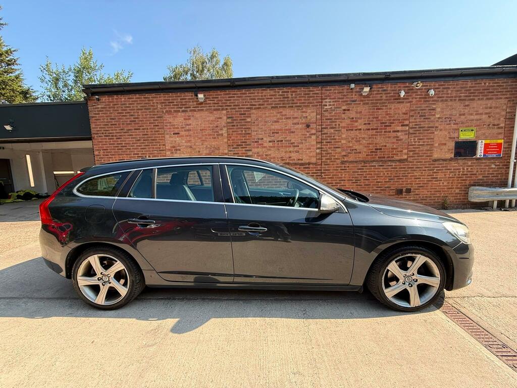 Volvo V60 Estate D3 R-design Heated Seats 30 Tax F Red #17