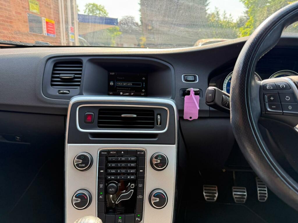 Volvo V60 Estate D3 R-design Heated Seats 30 Tax F Red #38