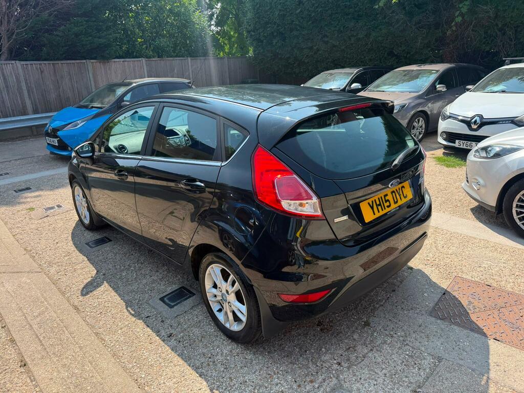 Ford Fiesta Zetec Black #4
