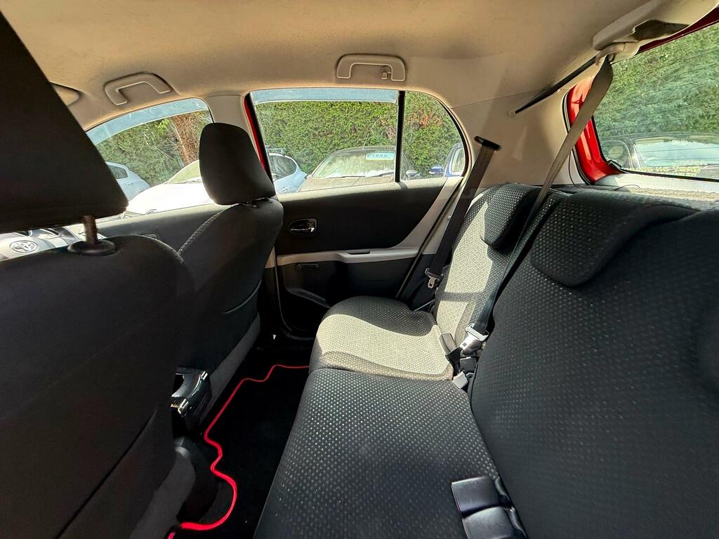 Toyota Yaris Hatchback Black #28