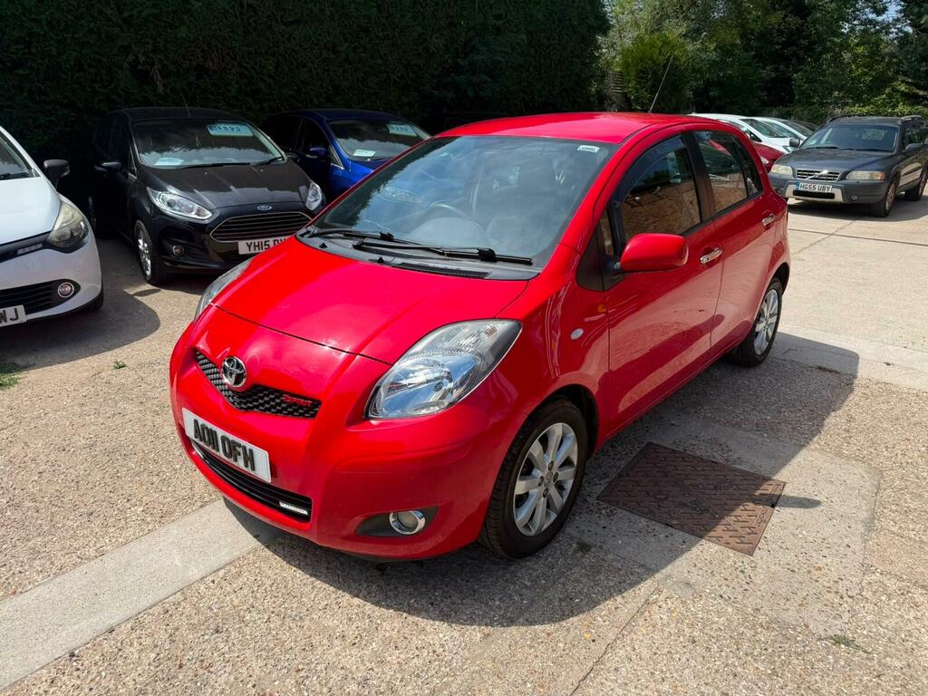 Toyota Yaris Hatchback Black #9